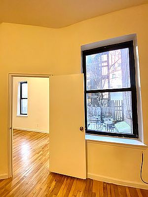 4th image of 243 E 83rd St APT 1C