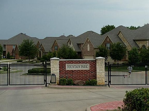 2nd image of 2003 Fountainview Dr
