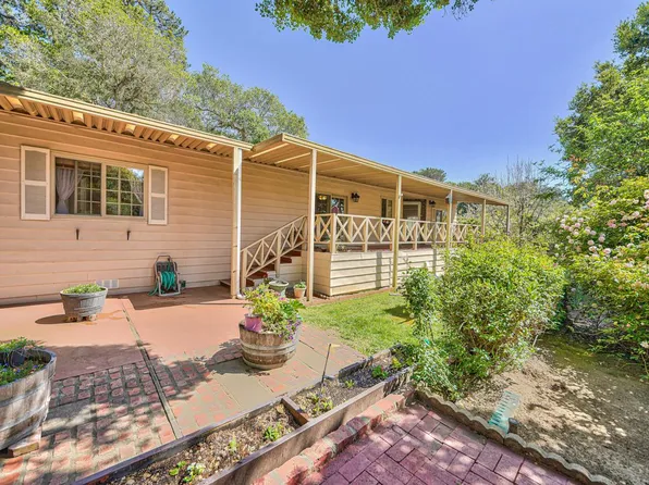 17620 Pond Derosa Ln #14, Salinas, CA 93907