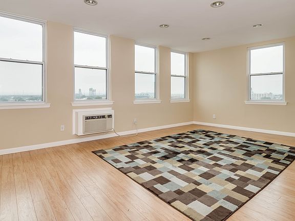 5th image of 43 Van Wagenen Ave #604
