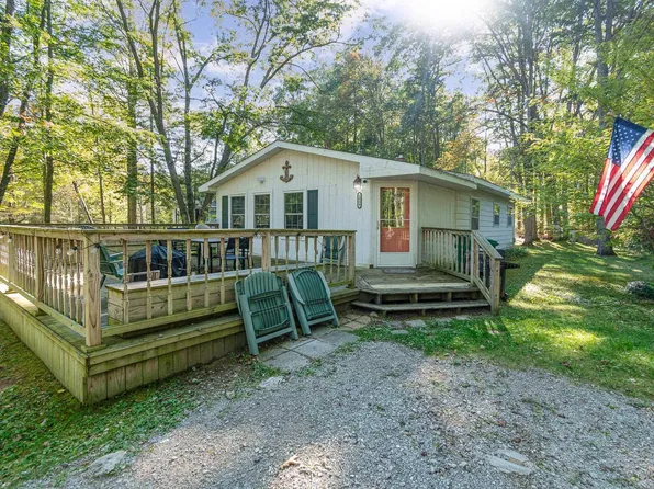 1859 Sue St, East Tawas, MI 48730