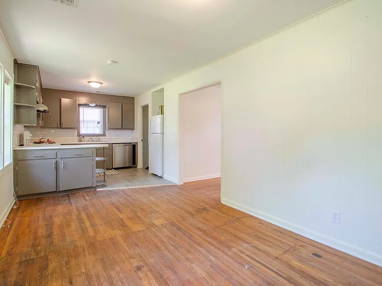726 S Maplewood Ave — Photo 9