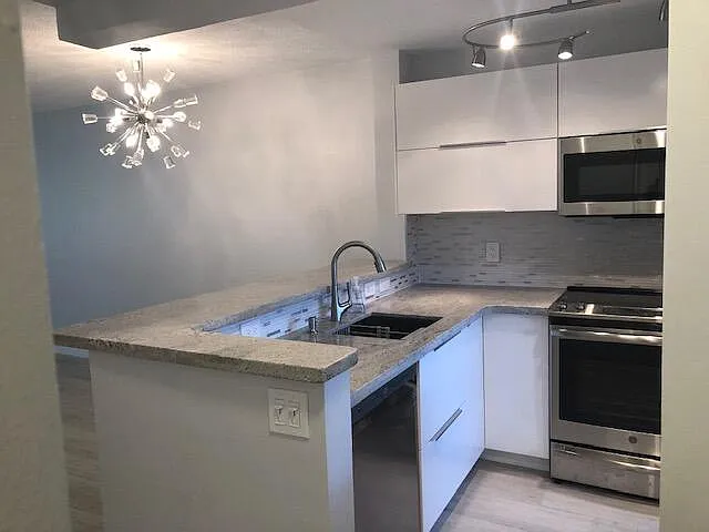 Building Photo - 1333 E Hallandale Beach Blvd #235
