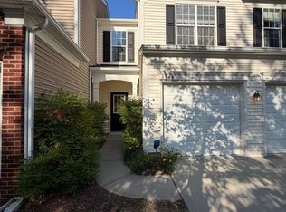 8948 Kirkley View Ct, Charlotte, NC 28277