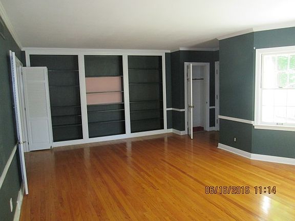 4th image of 1934 15 1/2th St