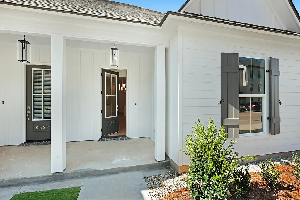 3 bed, 1625 sqft, $2,200 — Photo 1