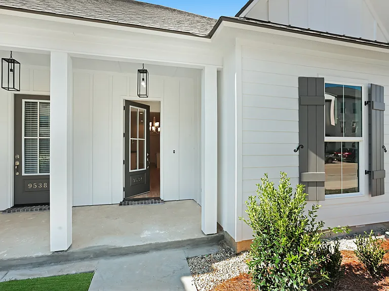 9534 Creekview Dr — Photo 1
