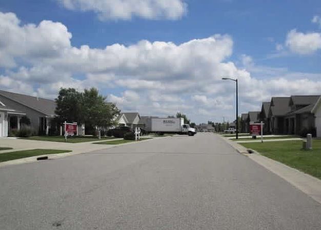 2nd image of 6912 22nd St N