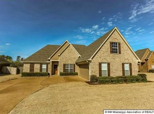 1809 Manor Pl, Hernando, MS 38632