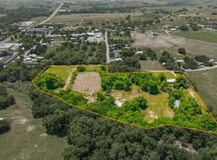 1105 Indian Creek Dr, Comanche, TX 76442