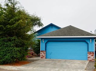 2270 Silverbrook Ct, McKinleyville, CA 95519