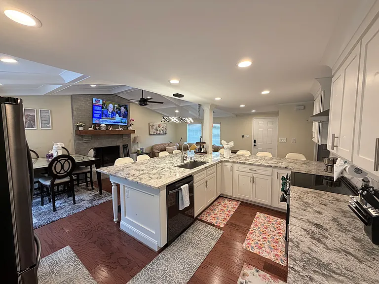 826 Vista Grande Cir — Photo 12