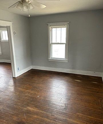3rd image of 231 Conklin Ave #2