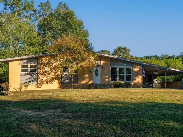6504 Lakeshore Pkwy, Chattanooga, TN 37416