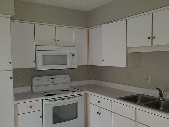 5th image of 1607 Meadow Oak Ct