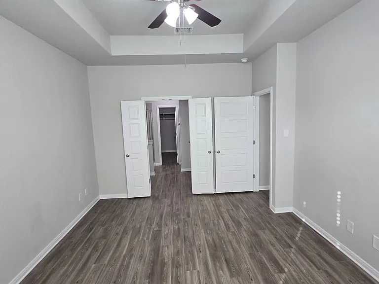 313 Caleb Ct — Photo 36