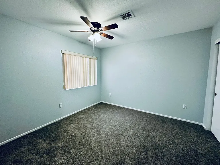 2581 Silver Shadow Dr — Photo 19