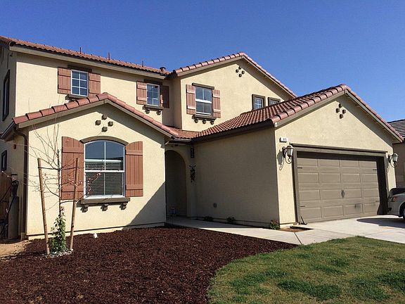 2nd image of 605 Asilomar Ave