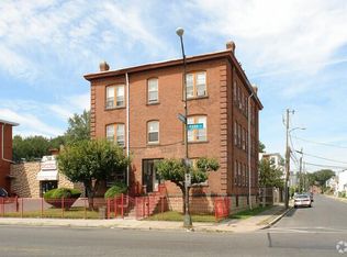 1790 Park St, Hartford, CT 06106