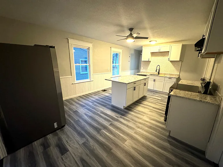 330 East Rd #1 — Photo 3