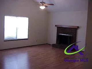 2 bed, 2.0 bath, 1100 sqft, $1,000 — Photo 4