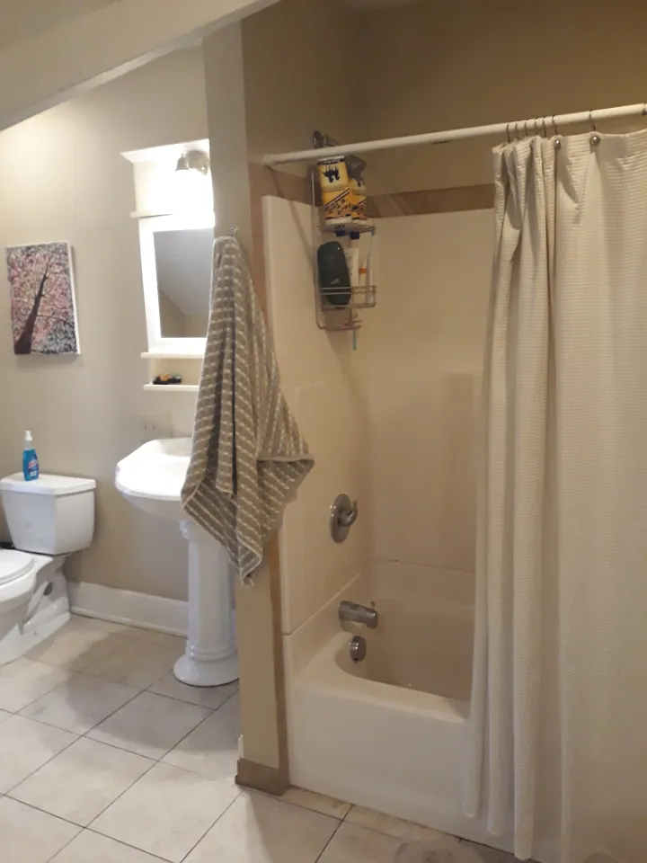 1305 W 5th Ave — Photo 3