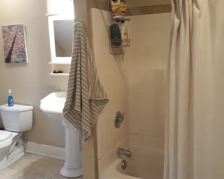 1305 W 5th Ave #8 — Photo 3
