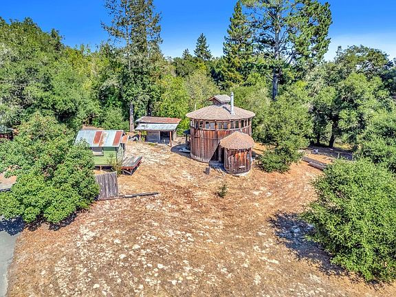 4th image of 1735 Laguna Road
