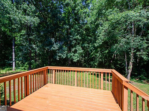 3rd image of 2317 Verner Rd