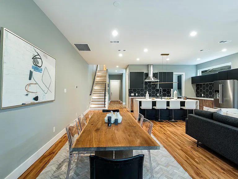 6249 Saint Moritz Ave — Photo 15