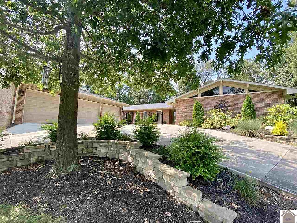 1st image of 397 Bent Creek Dr
