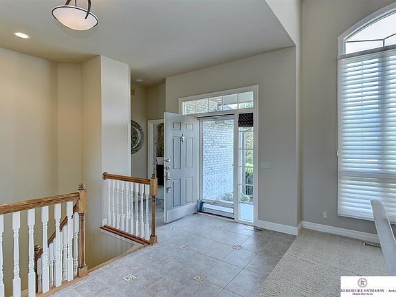 2nd image of 15916 Curtis Ave