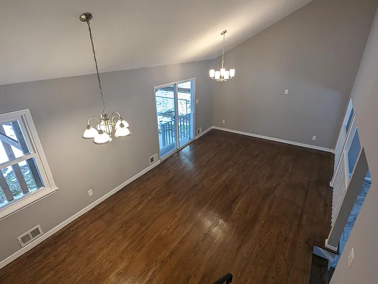 686 W Milton Ave — Photo 5