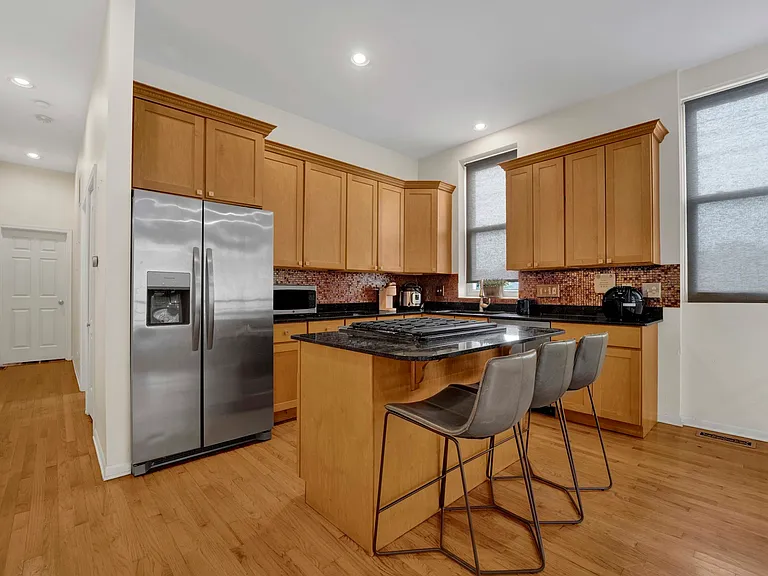 1615 N Campbell Ave #1S — Photo 5