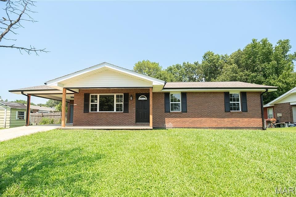 1st image of 2031 Hillsdale Dr