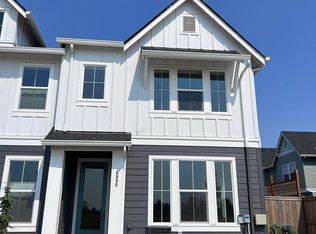 6890 SE Crimson Ln, Hillsboro, OR 97123