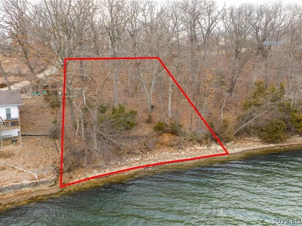 89 Old English Poin, Sunrise Beach, MO 65079