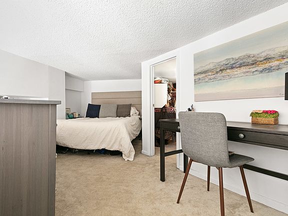 5th image of 176 W 86th St APT 6E