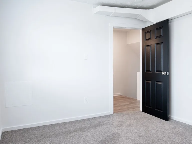 23 Midland Heights Cir #A — Photo 15