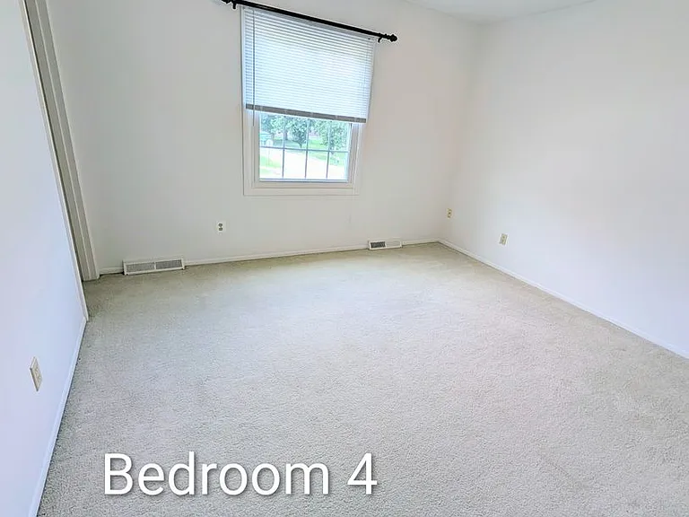 31195 Marvis Dr — Photo 13