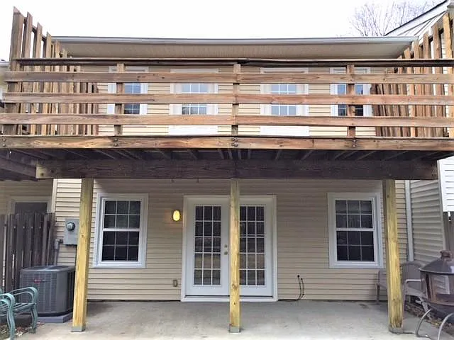 Back of unit