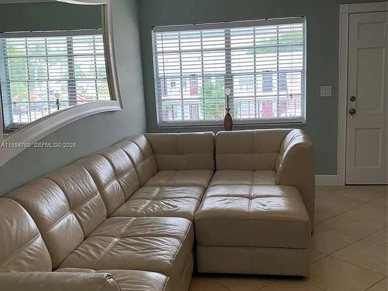 1100 Atlantic Shores Blvd #412 — Photo 3