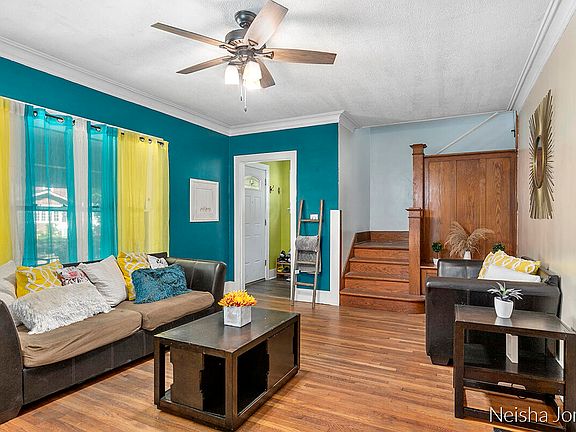 3rd image of 1822 Prospect Ave SE