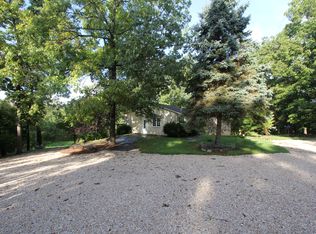 39 Leisure Rd, Eldon, MO 65026