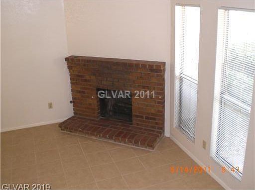 3rd image of 524 Sellers Pl