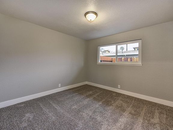 4th image of 3905 67th St #3905