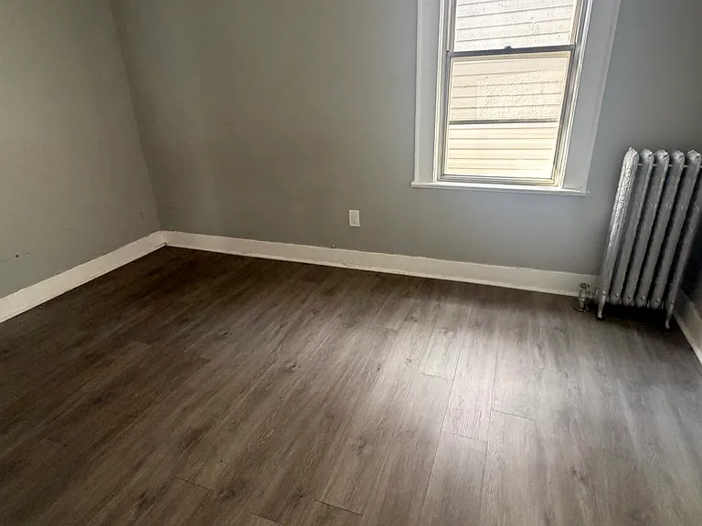 1035 Morris St #2F — Photo 9