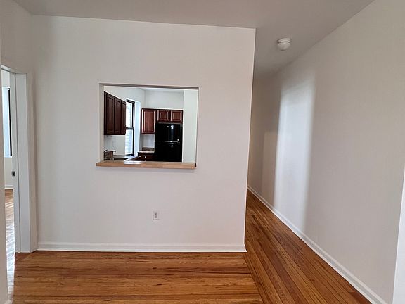 5th image of 6207 Kennedy Blvd E #3B