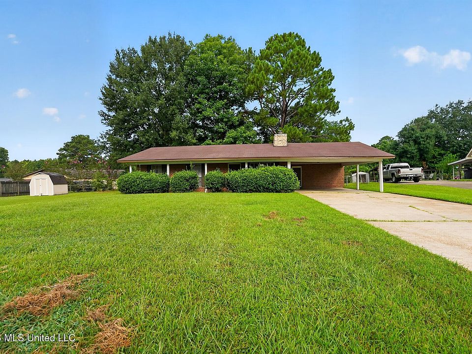 1st image of 117 White Oak Ct