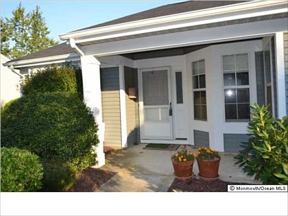 2nd image of 1166B Thornbury Ln